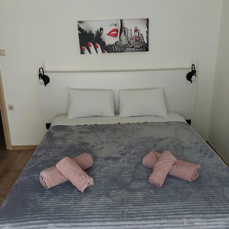 Anibo Studios & Apartments Zero Point 75 Thessaloniki Buitenkant foto